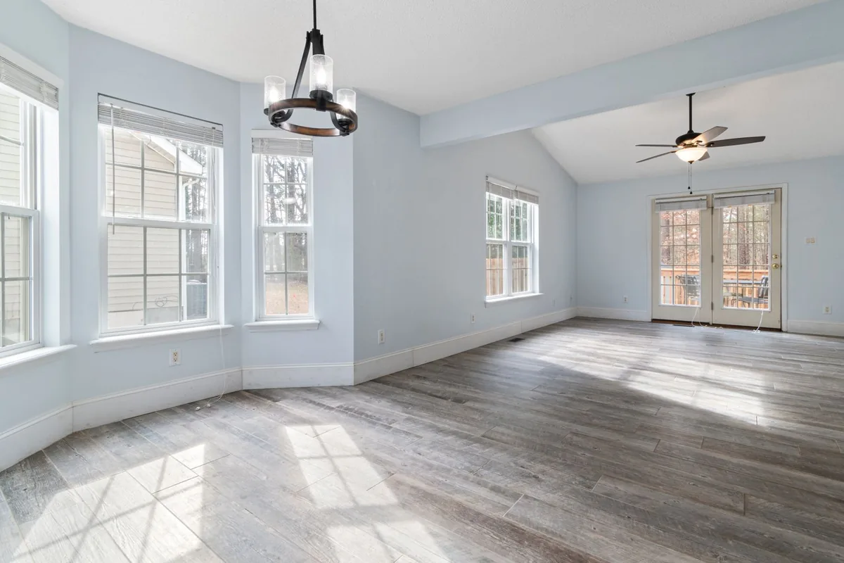 Clean, safe room after biohazard cleanup in Locust Valley, NY